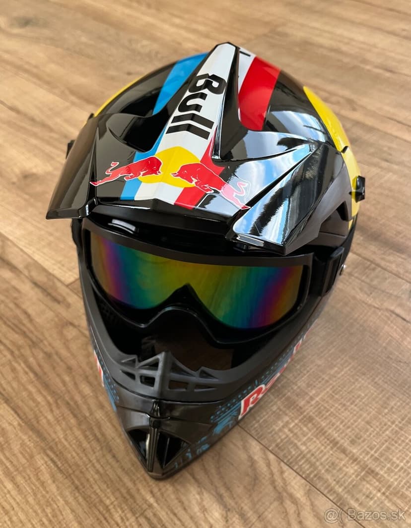 Redbull prilba na štvorkolku/motocross