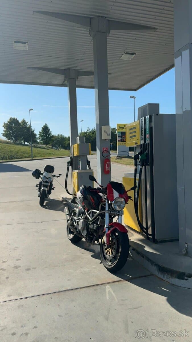 Ducati Monster 800