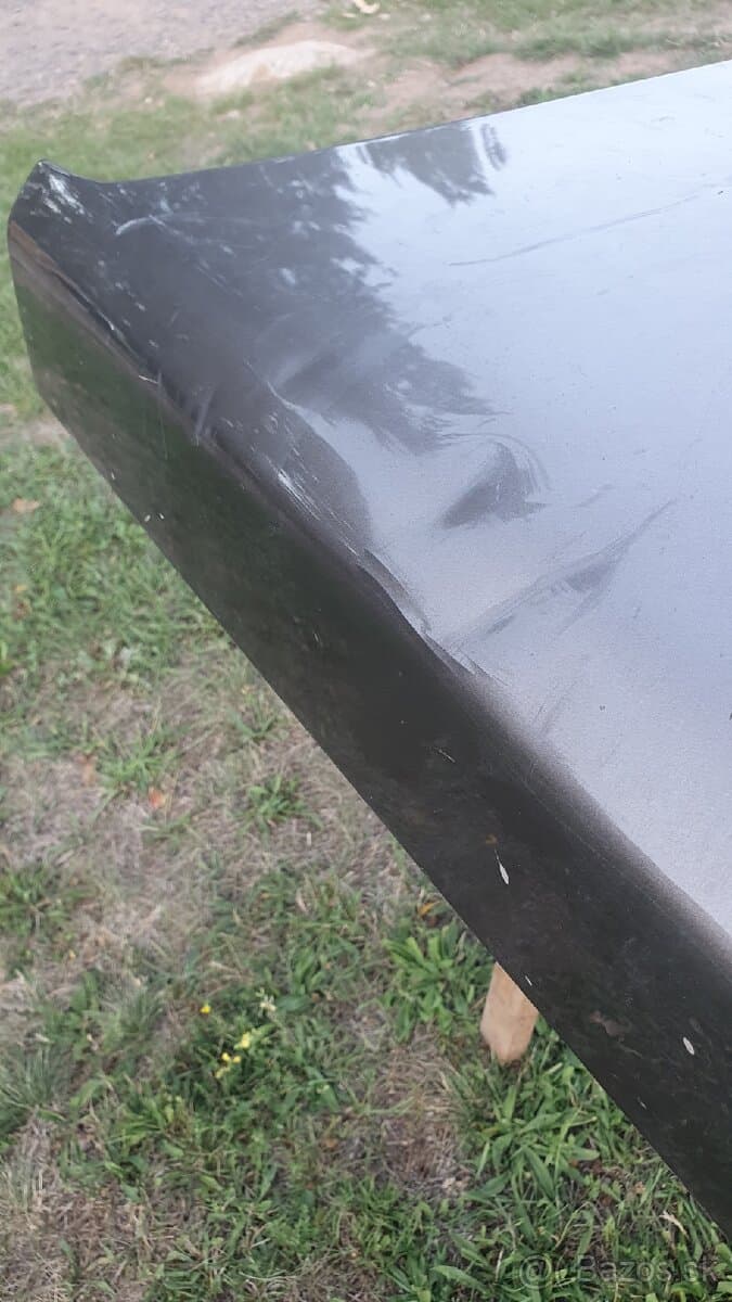 Kapota Land Rover Discovery 4