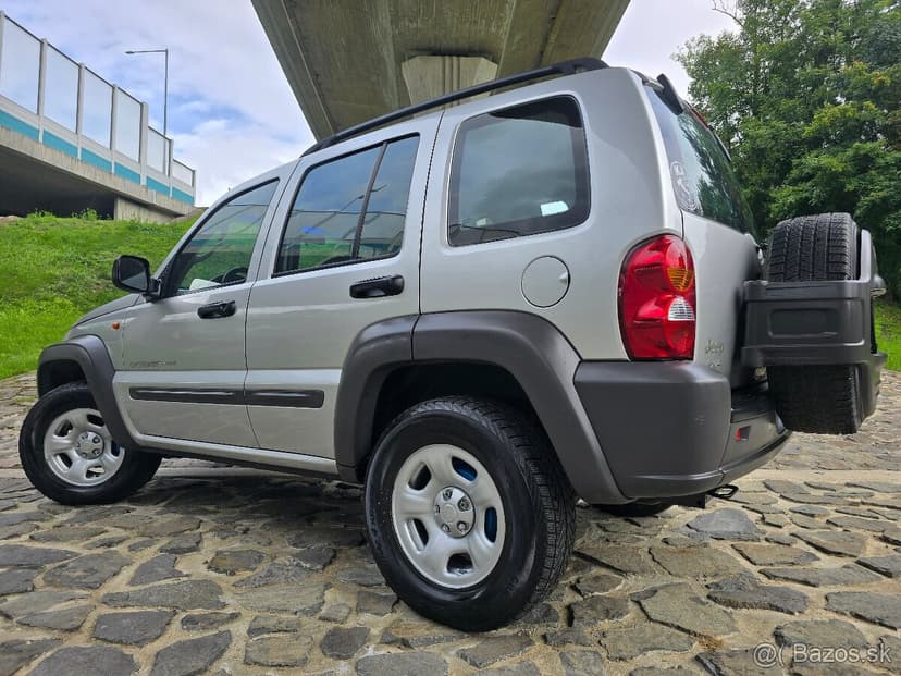 Jeep Cherokee 2,5CRD SPORT // MANUAL // BEZ KOROZIE /