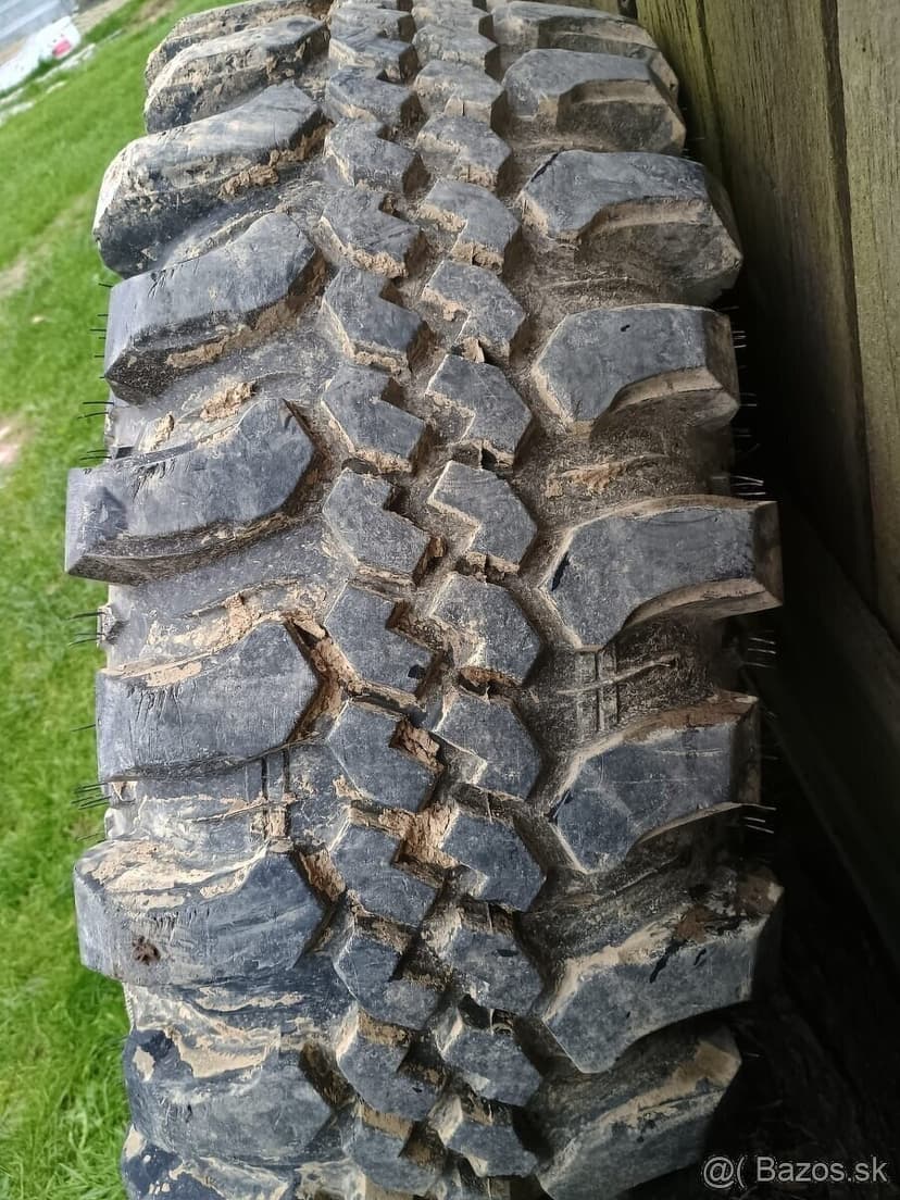 38x12.5 R15