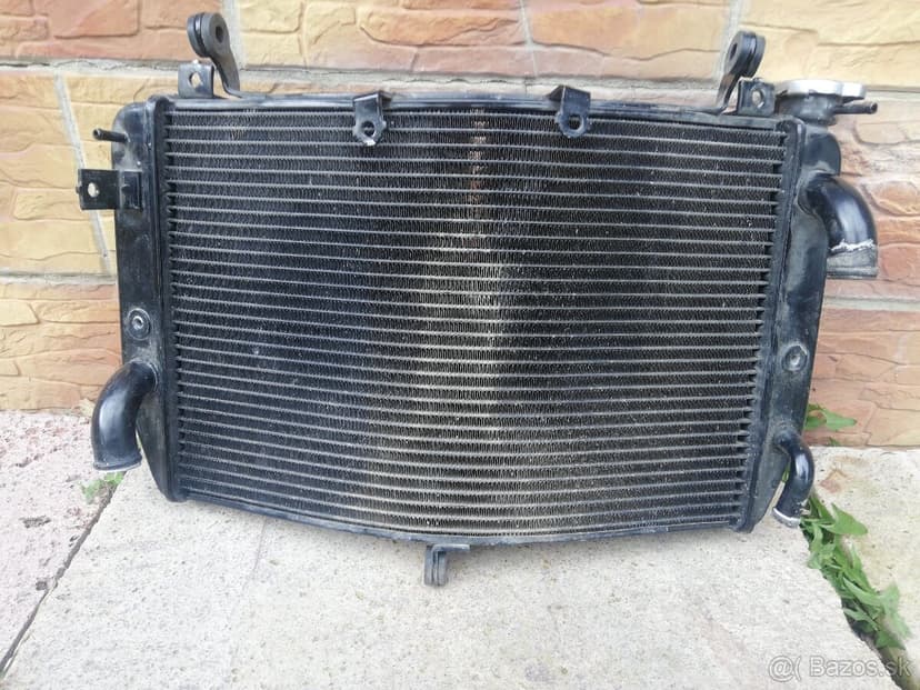 Chladic Yamaha R1 BIG BANG