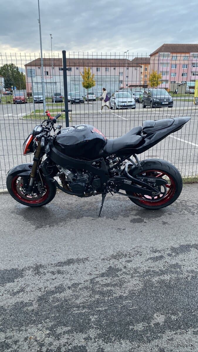 Honda CBR 900 rr