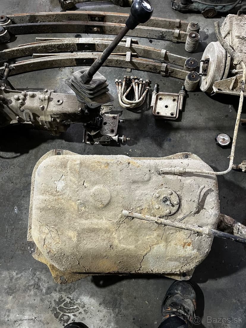 Predám diely na Suzuki Samurai 1.0,1.3