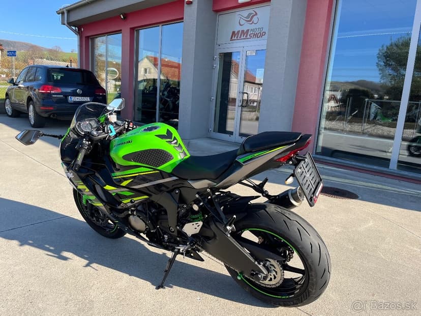 Kawasaki ZX6R