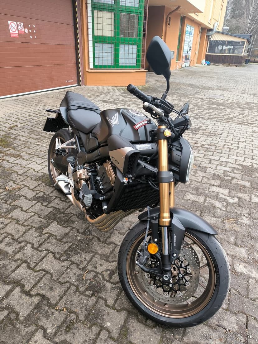 Honda CB 650R e-clutch