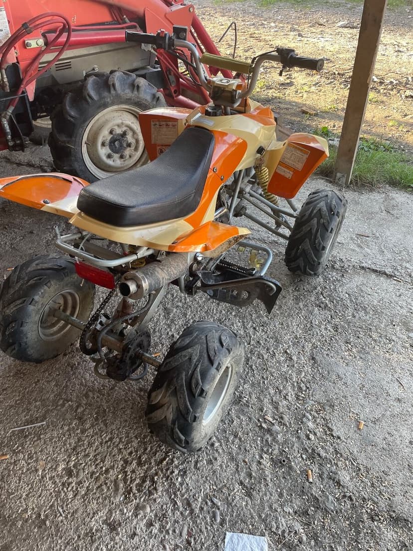Predam nepojazdnom stave štvorkolku atv 110 možna vymena