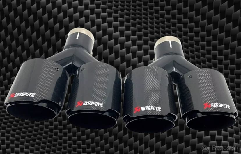 Nerezová koncovka výfuku Carbon dizajn s logom Akrapovič