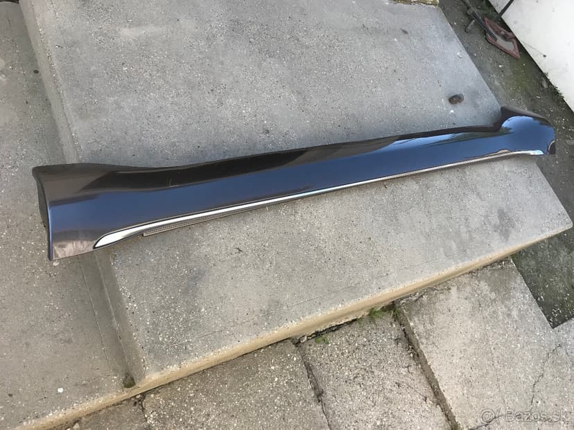 JEEP GRAND CHEROKEE KRYT NA PODBEHY