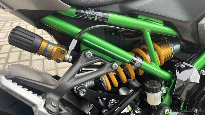 Kawasaki Z900SE 2025 - 2979 km