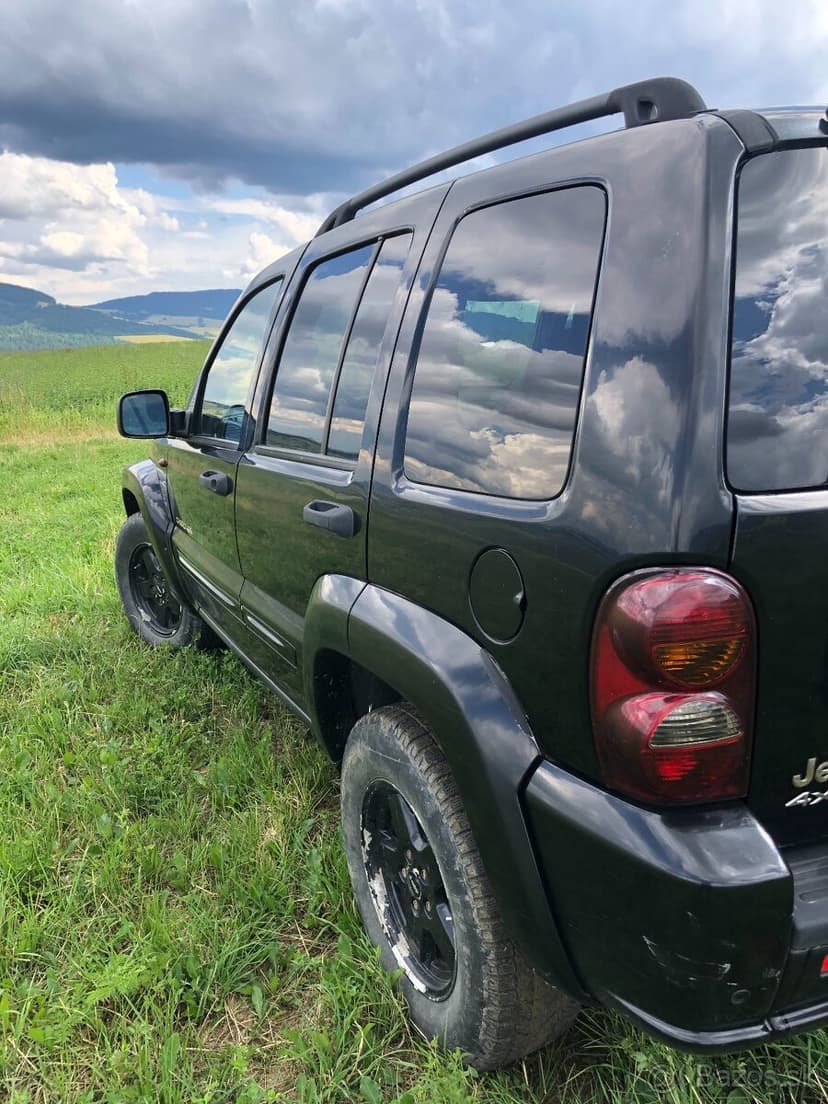 Jeep Cherokee 2.8 CRD