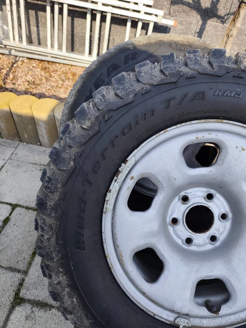 Disky 6×114,3 mm + pneu