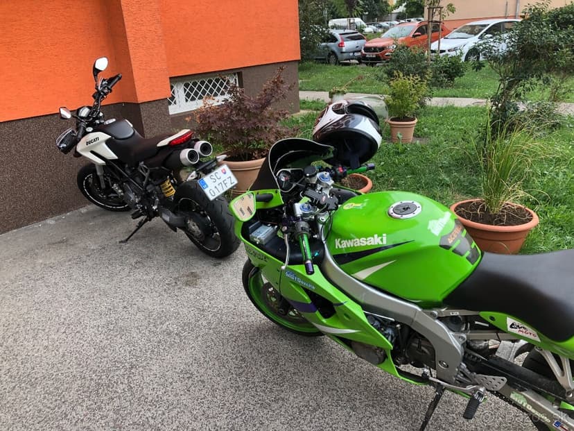 Kawasaki ninja zx6r
