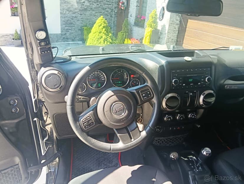 Jeep Wrangler 2.8 SPORT 4X4
