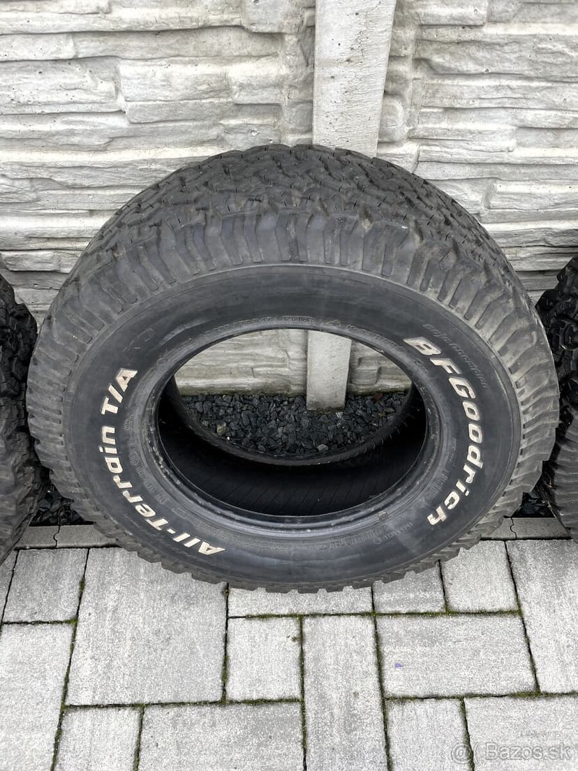 285/70 R17 BFGoodrich Off-Road