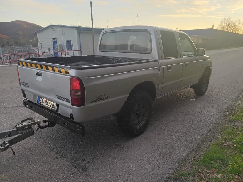 Mazda b 2500,Ford ranger
