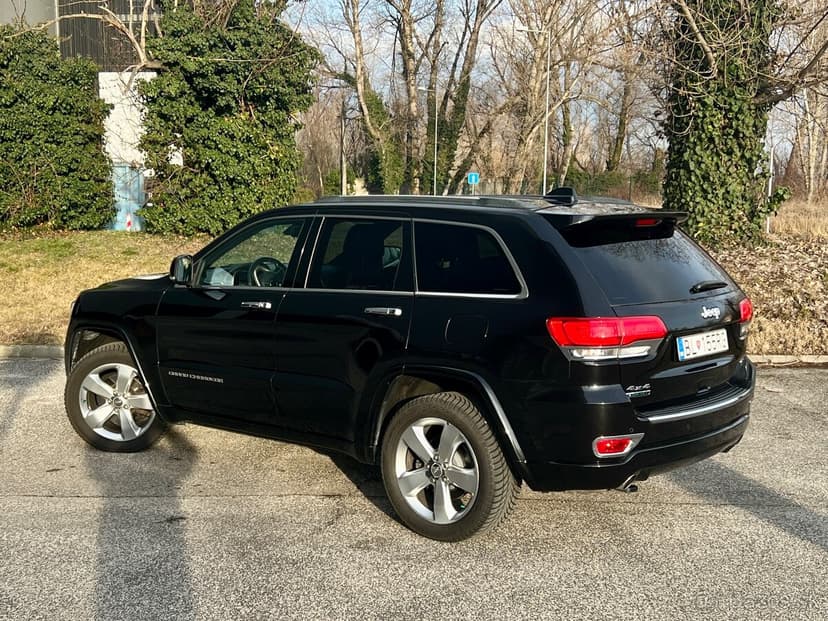 Jeep Grand Cherokee 3.0L V6 TD Overland A/T / SK / DPH