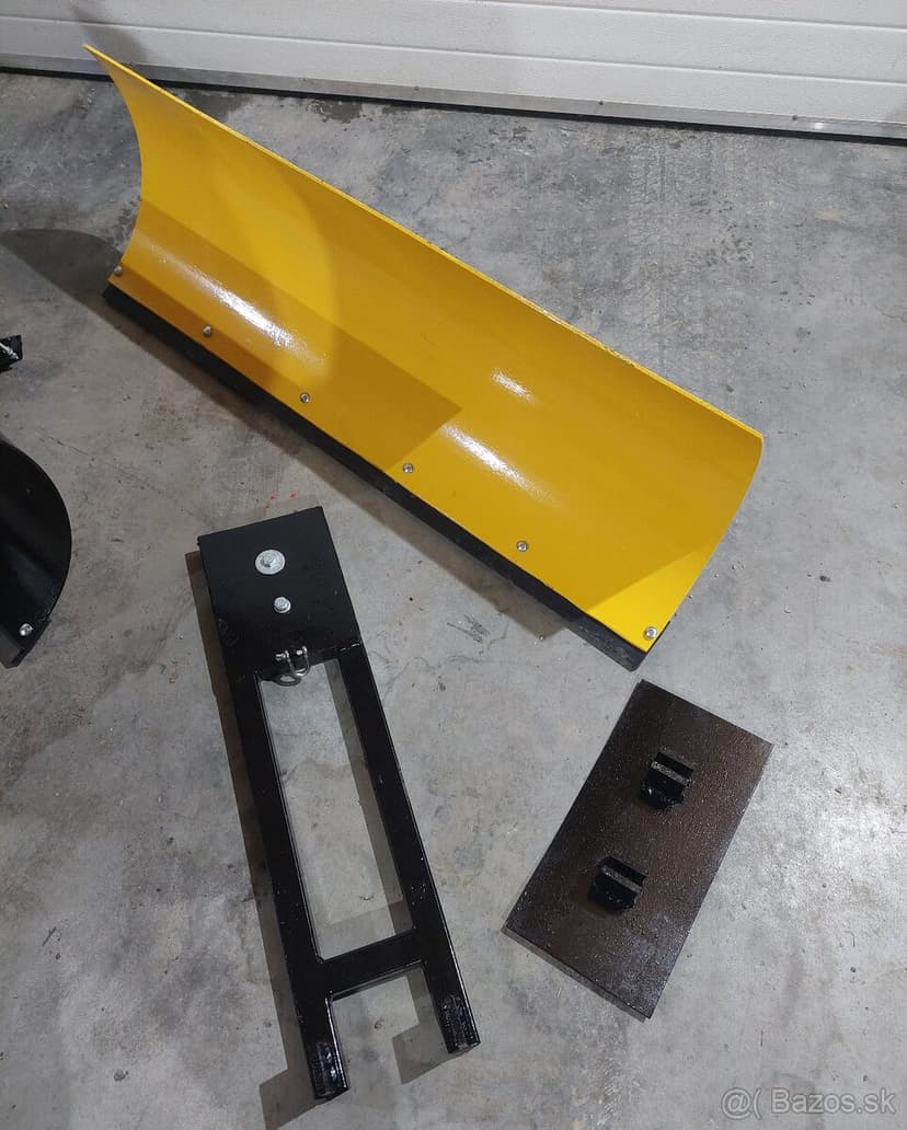 Snežný pluh,  radlica na štvorkolku