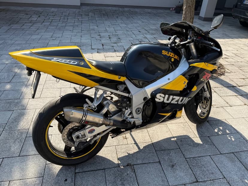 Suzuki gsxr 750 k1
