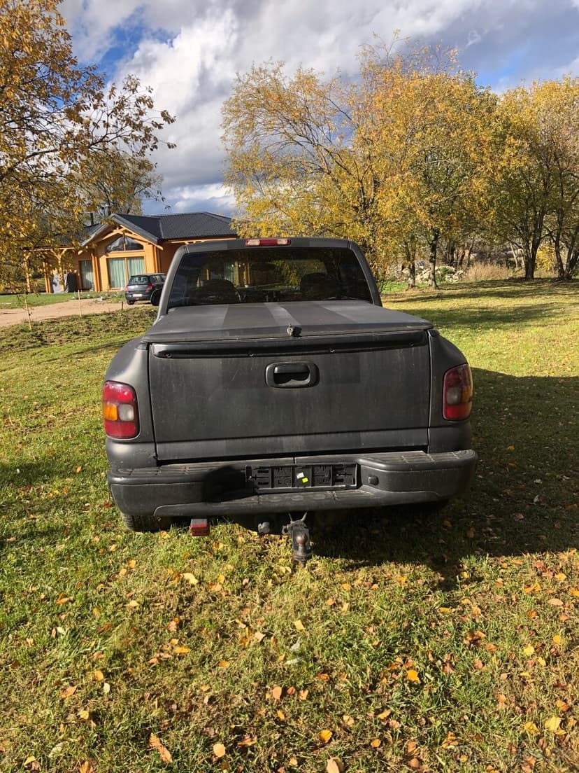 GMC Sierra 1500 4.8L V8 LPG