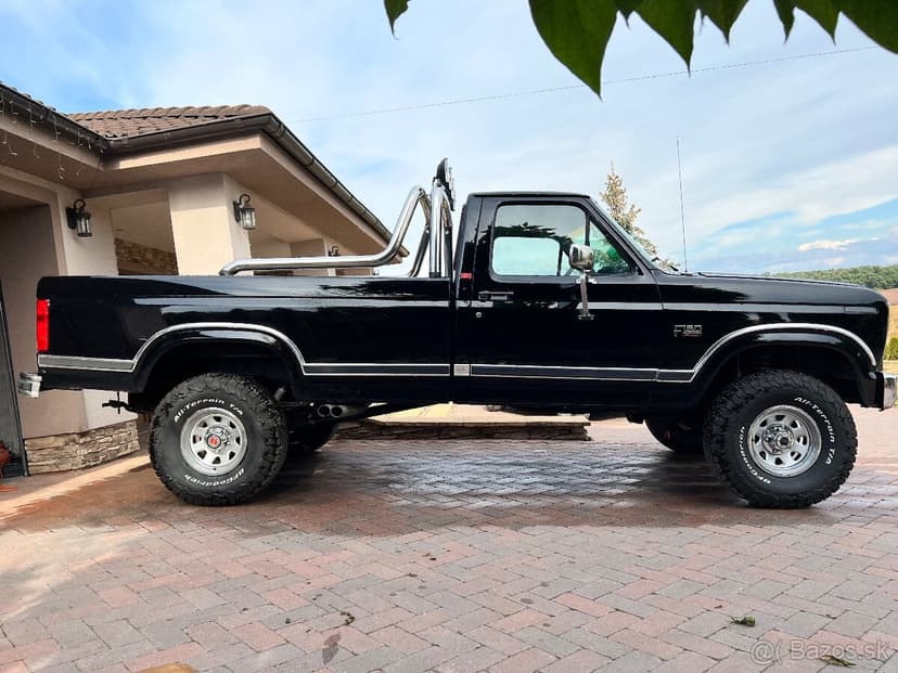 Ford F150 xlt Lariat 1986