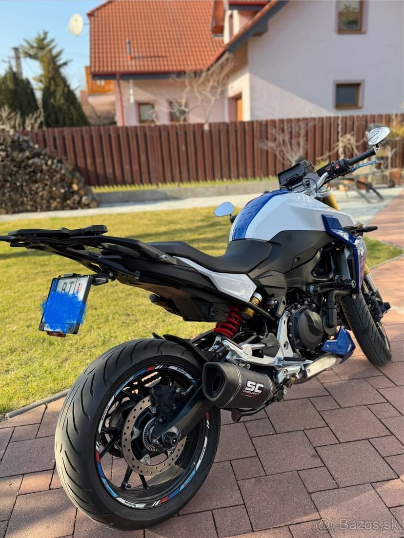 BMW F900R