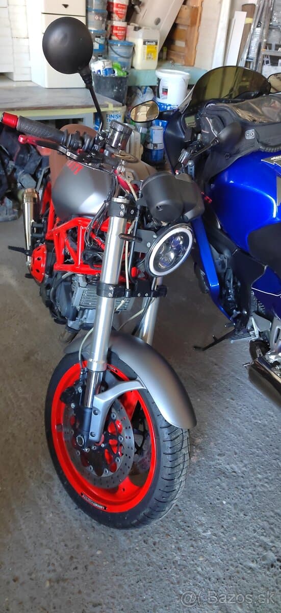 Dukati monster 2002 rok