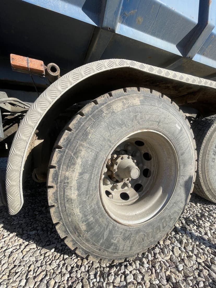 Scania V8 480 hakovy nosic kontajnerov