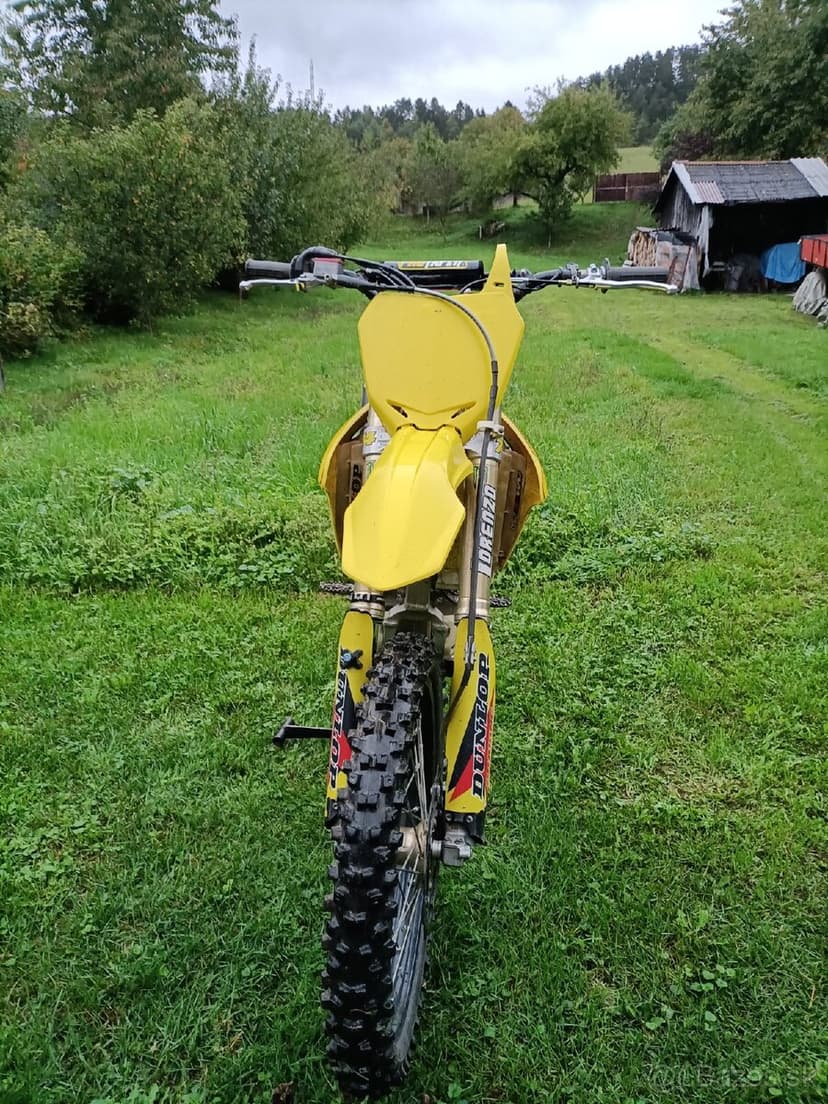 Suzuki rmz 250