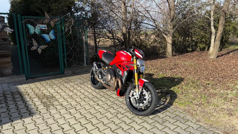Ducati Monster 1200 S Stripe