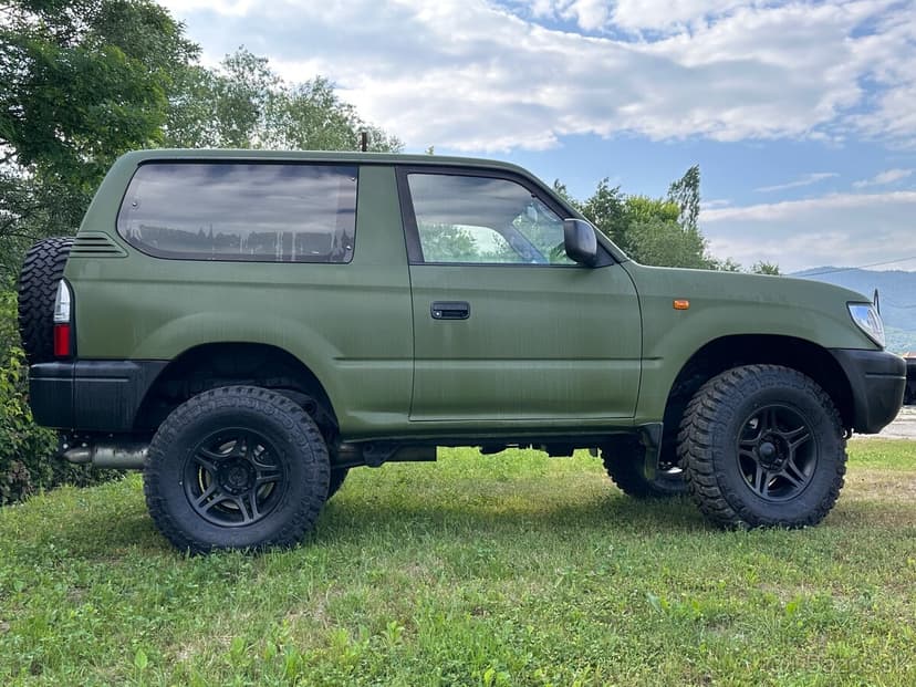 Toyota Land Cruiser 90
