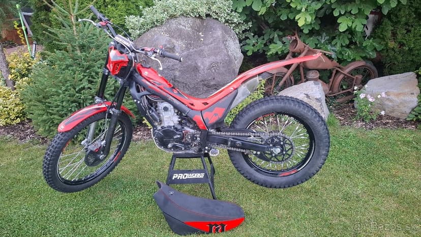 HONDA Montesa 300RR 2018 s ŠPZ + sedadlo