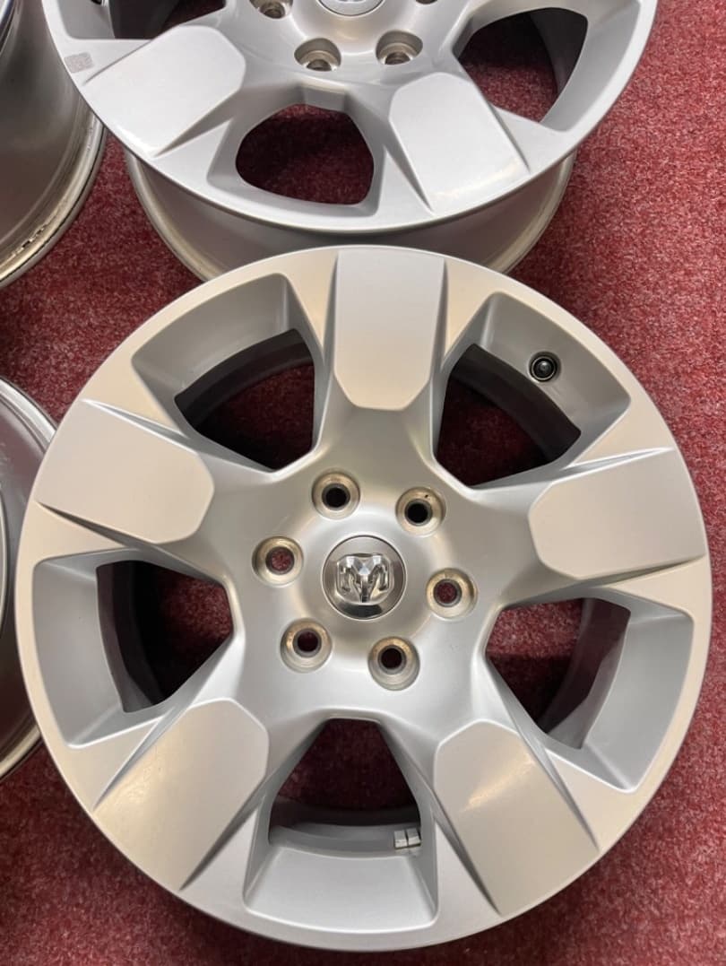 6x139.7 R18 Orig. Alu disky Dodge RAM 5.Generace TOP