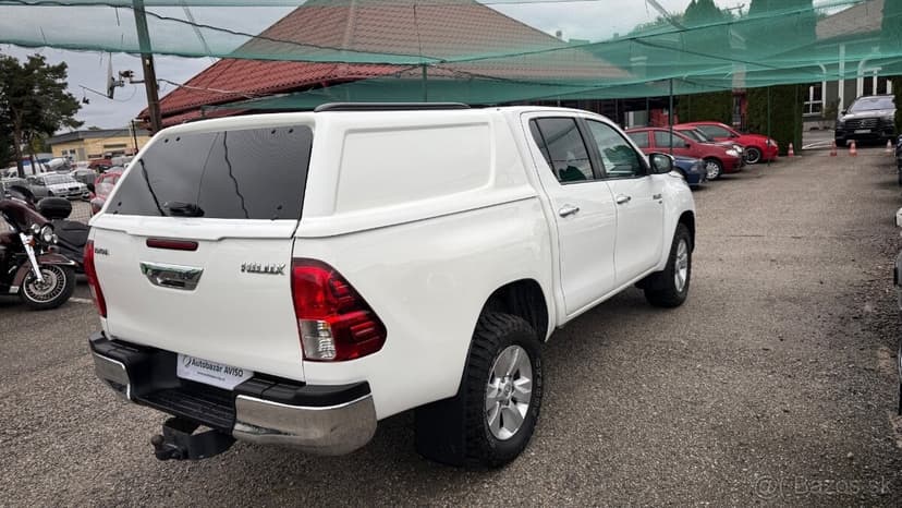 Toyota Hilux DC 2.4 I D-4D Live 4x4