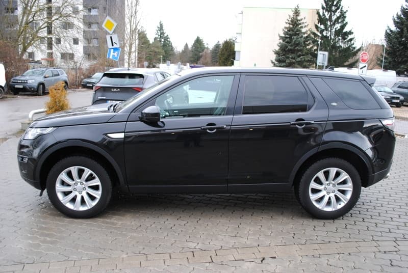 Land Rover Discovery Sport 2.0L TD4 HSE AT