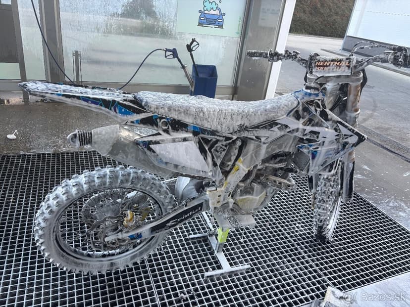 suzuki rmz 250  2021