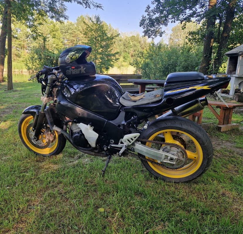 Suzuki gsxr 600 BEZ PAPIEROV