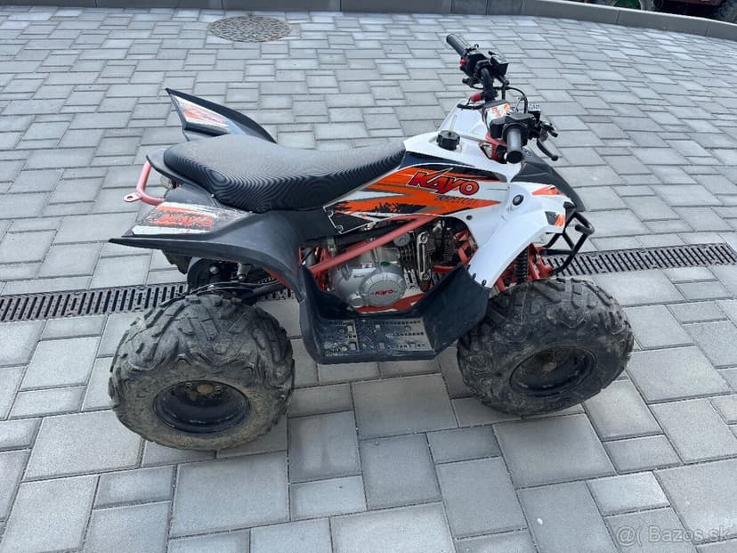 Detská štvorkolka KAYO 110 s príslušenstvom