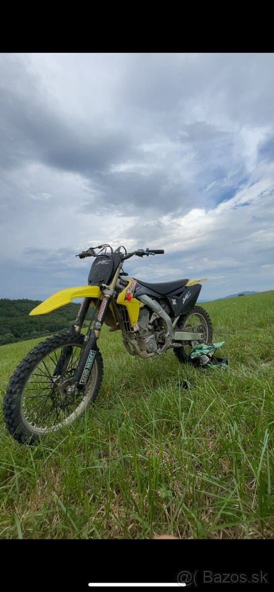 Suzuki Rmz450