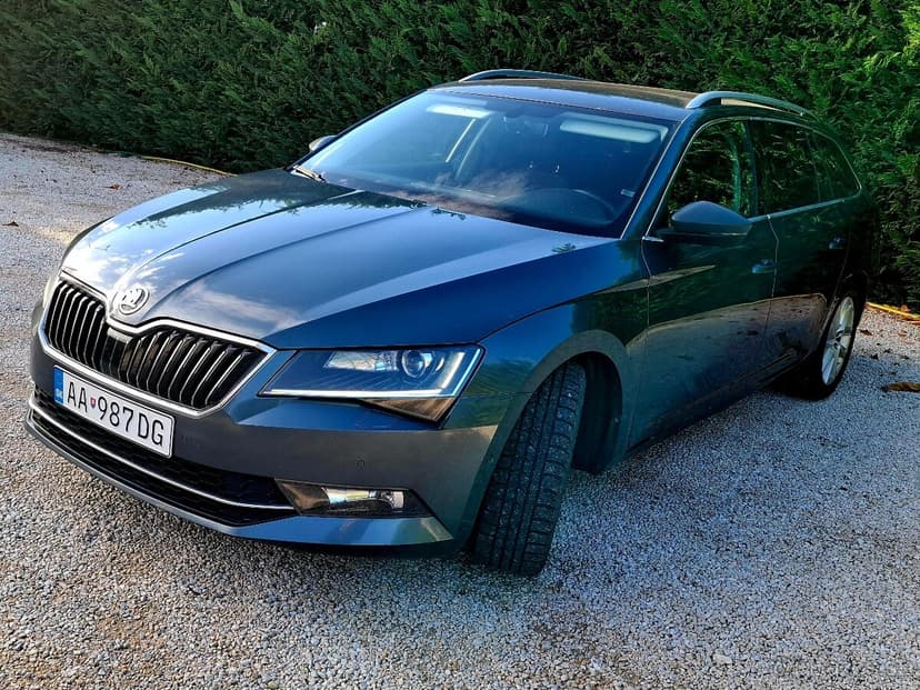 Škoda Superb 2016 CANTON KESSY FRONT ASSIST MRTVÝ UHOL