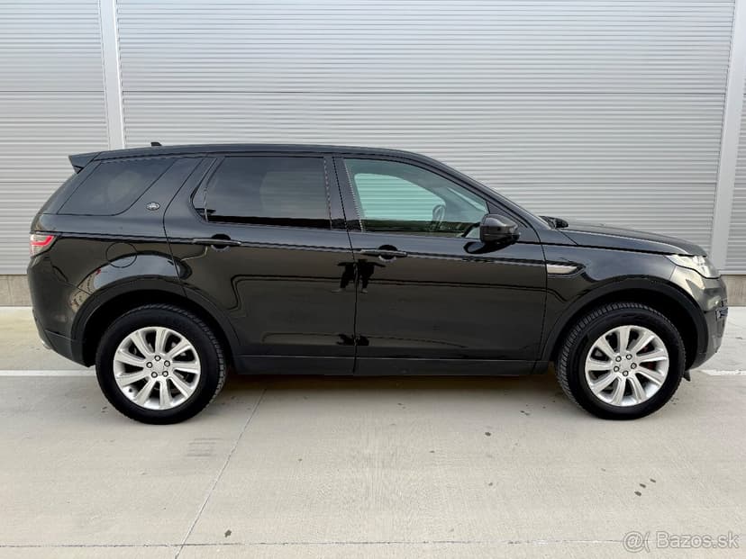 Land Rover Discovery Sport 4x4 2.0L eD4 7-miest manuál