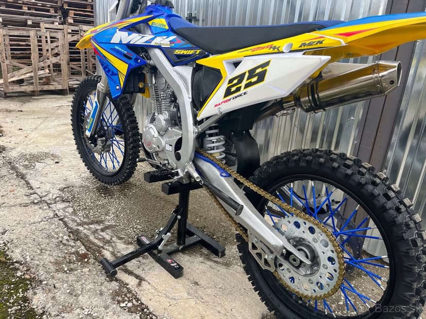 Enduro mzk 250 cm3
