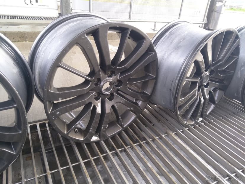 elektróny Range rover