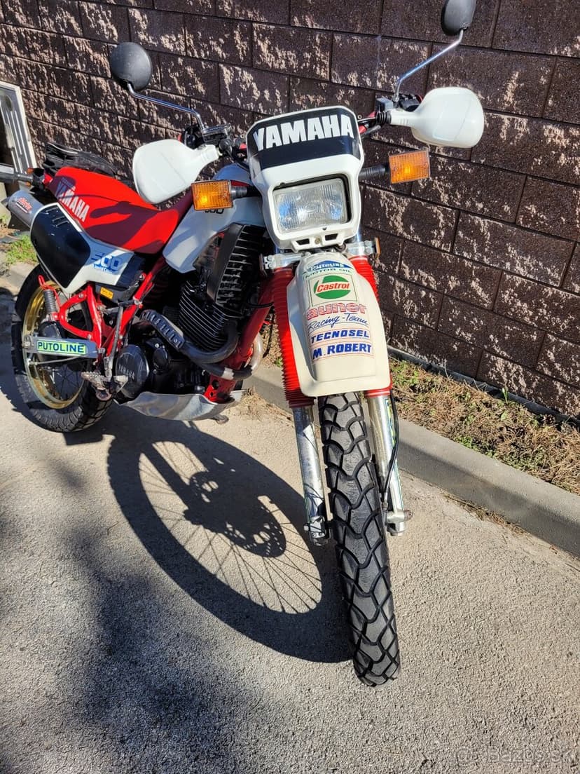 Yamaha XT 600 doklady