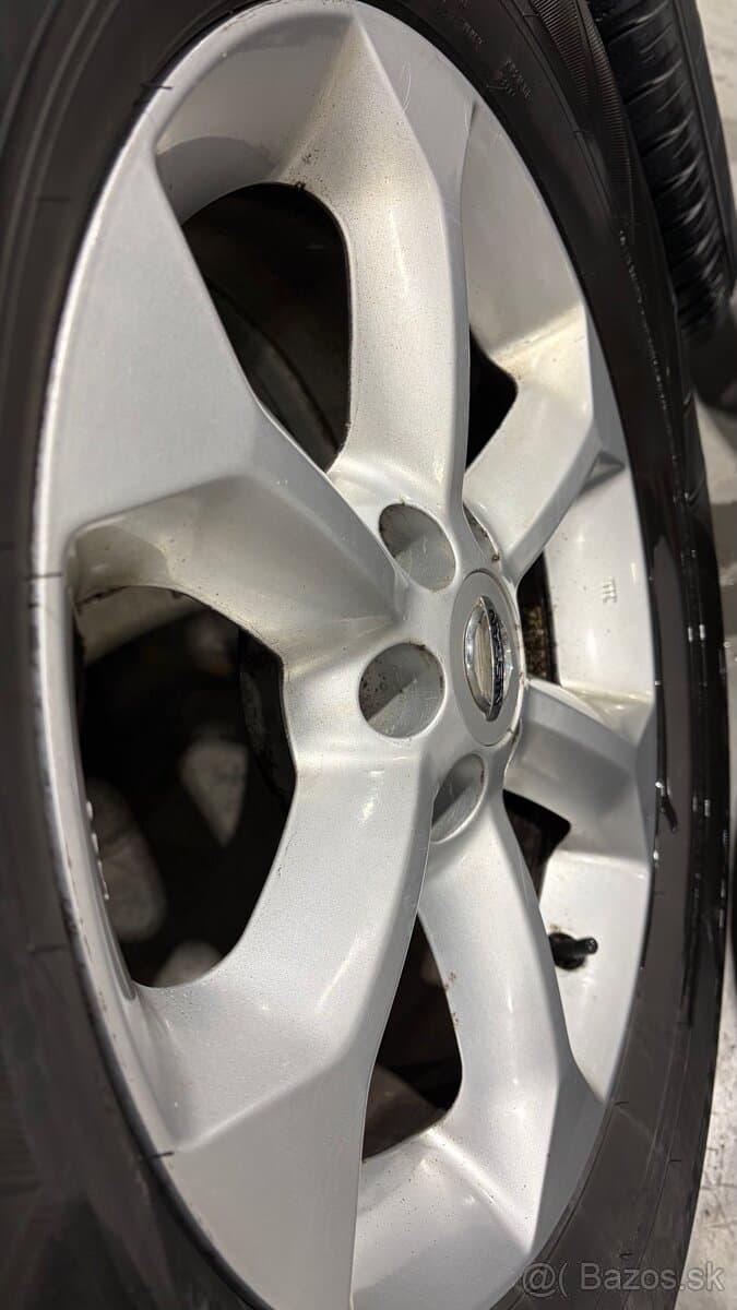 Nissan navara r17 5x114,3