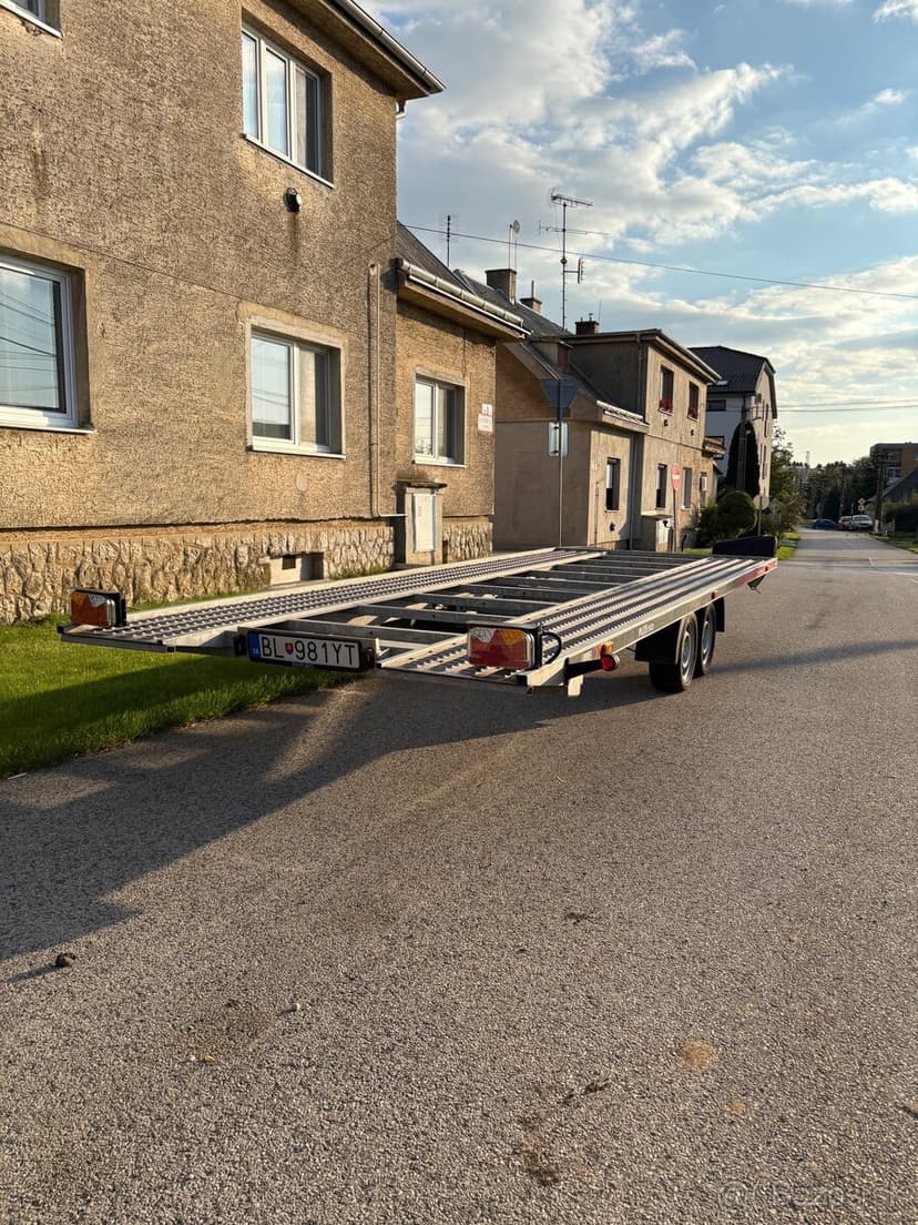 Autoprepravník 3,5T sklopný