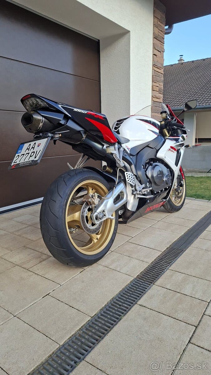 Honda cbr 1000 rr