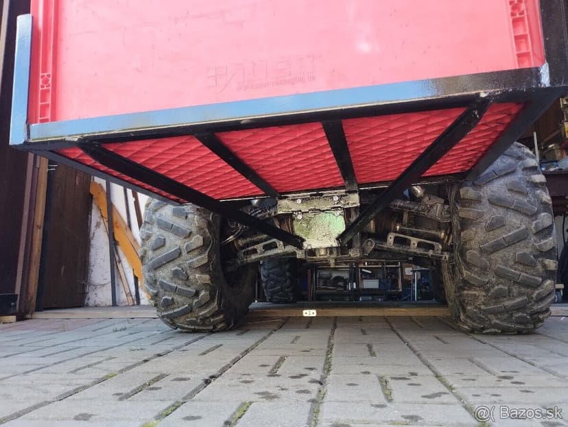 Nosič na ťažné na stvorkolku