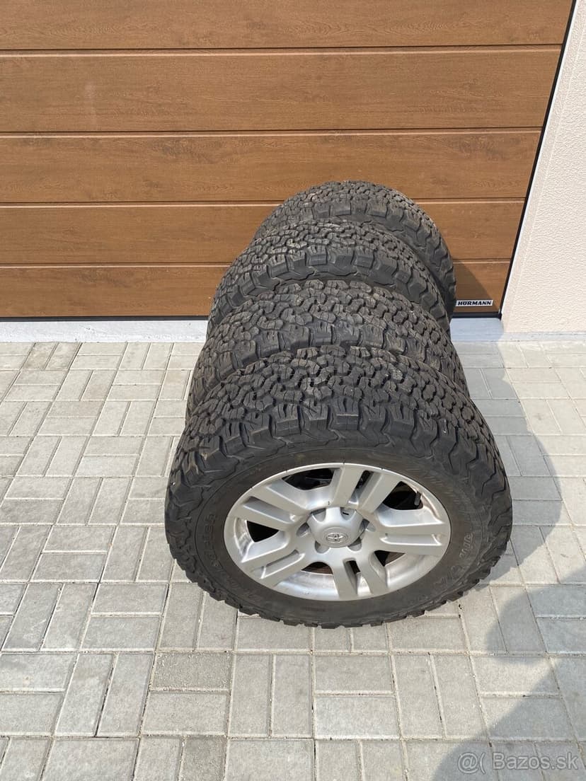 Disky + Pneu Toyota Land cruiser / Hilux