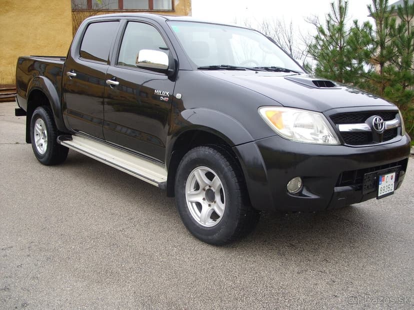 Toyota Hilux 2,5 D-4D 4x4 Zadná Uzávierka